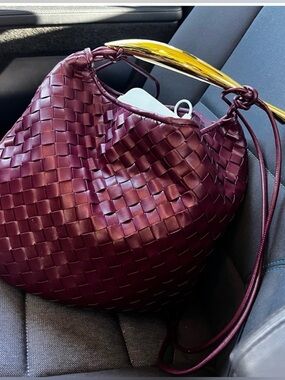 Elegant Woven Leather Bag - Burgundy